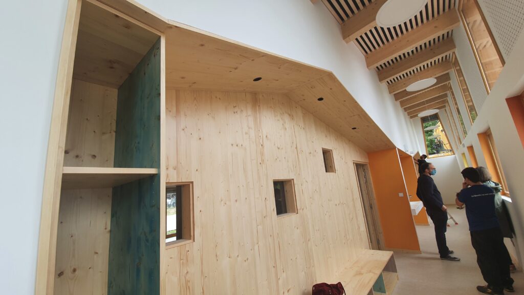 ECOLE CHANTESSE