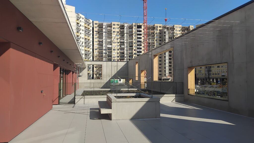 MAISON DE LA JEUNESSE - GRENOBLE